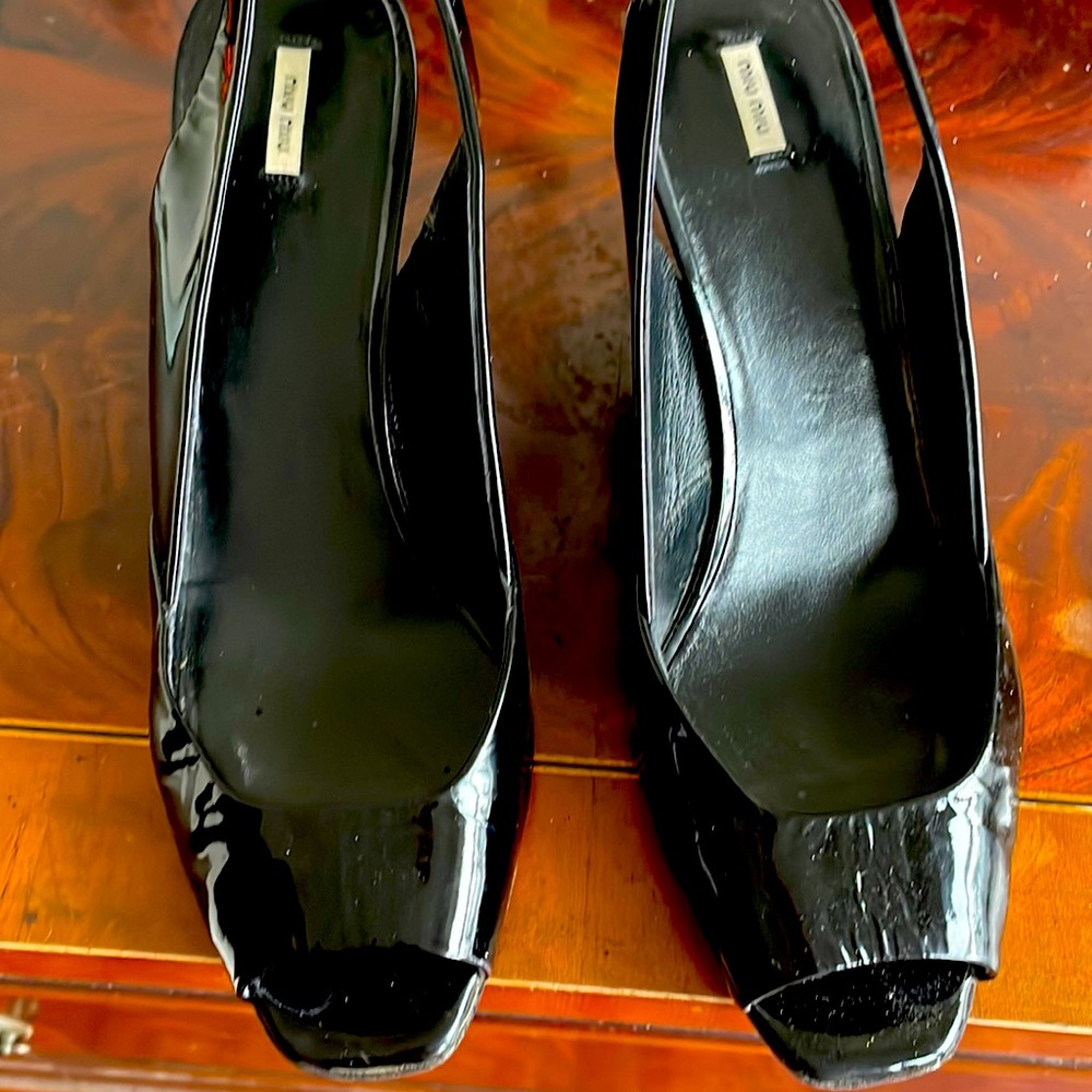 Authentic gently worn Miu Miu Black patent leather shoes, size 40